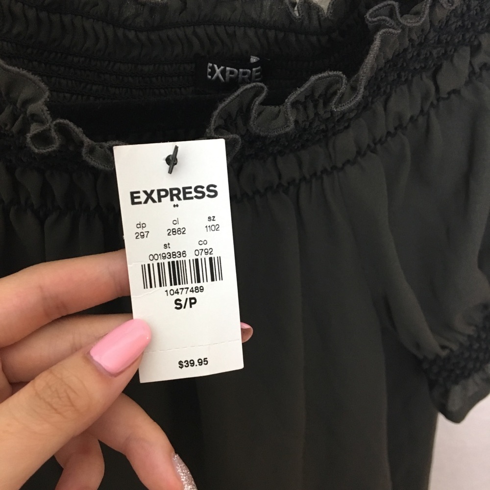 Express Olive Ruffle Top - Picture 2 of 4